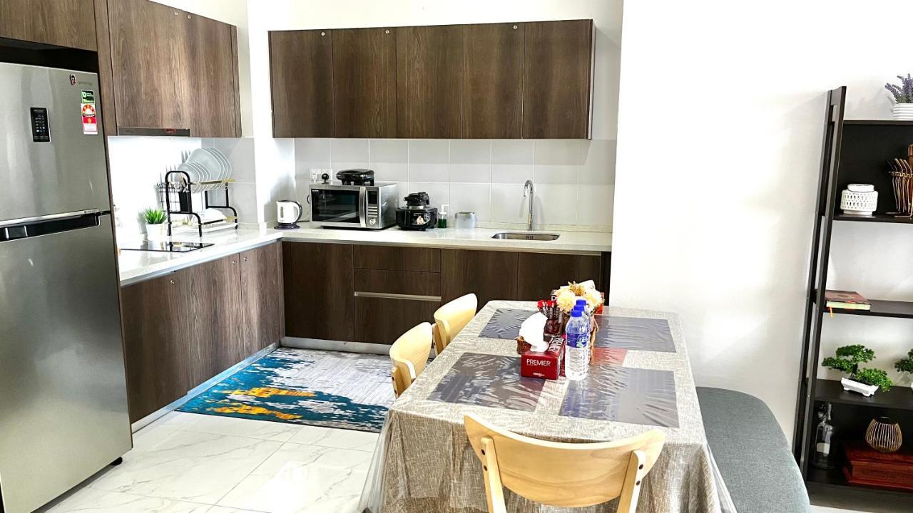 Golden Troika Kota Bharu - 2 Bedrooms Exteriör bild