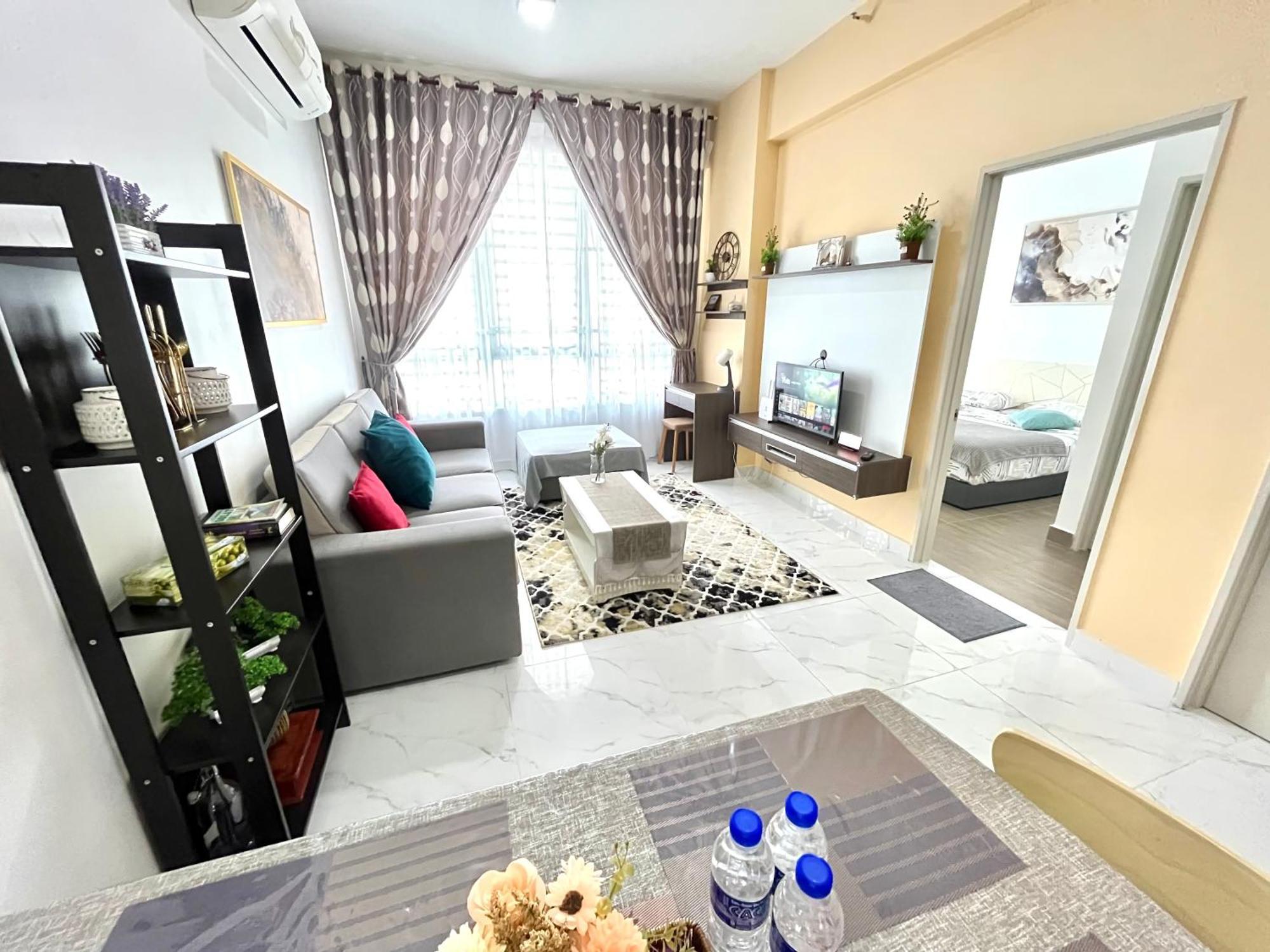 Golden Troika Kota Bharu - 2 Bedrooms Exteriör bild